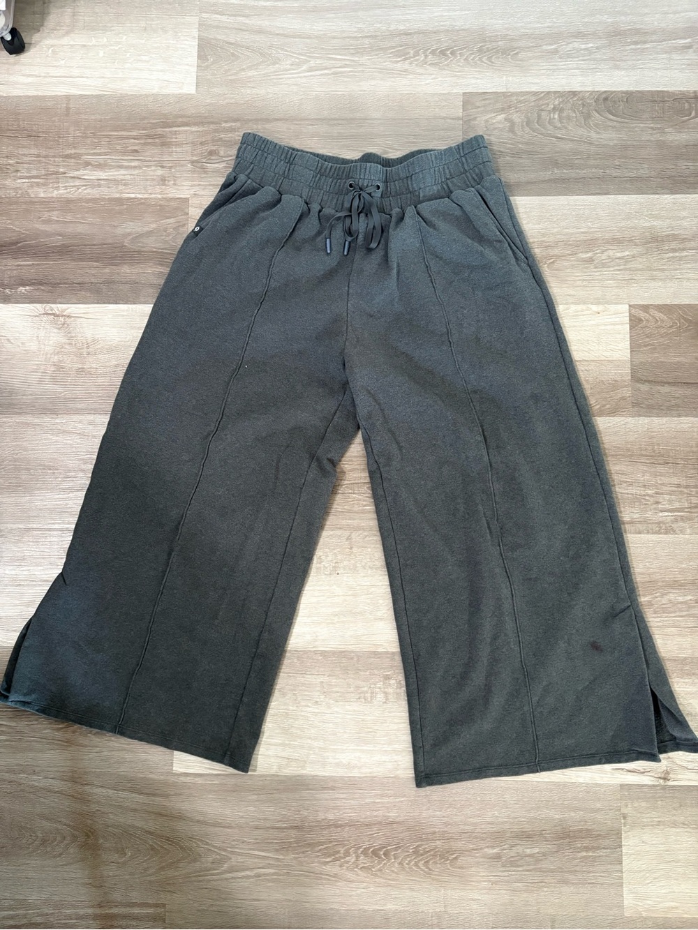 Women’s Pop flex Petite Wide-Leg Drawstring Lounge Pants - Charcoal